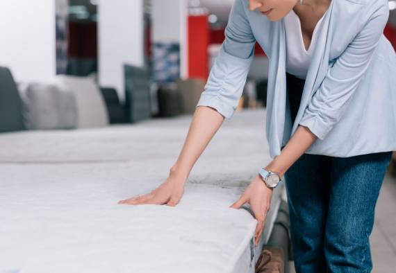 memory foam vs. spring mattress